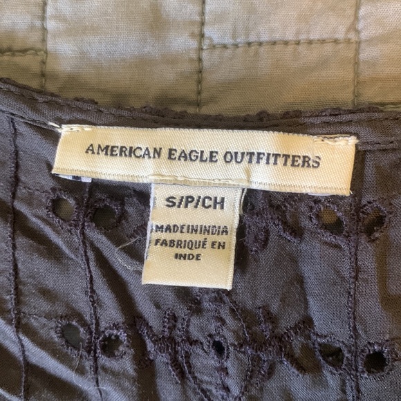 AEO charcoal eyelet bell sleeve top size S - Picture 3 of 3